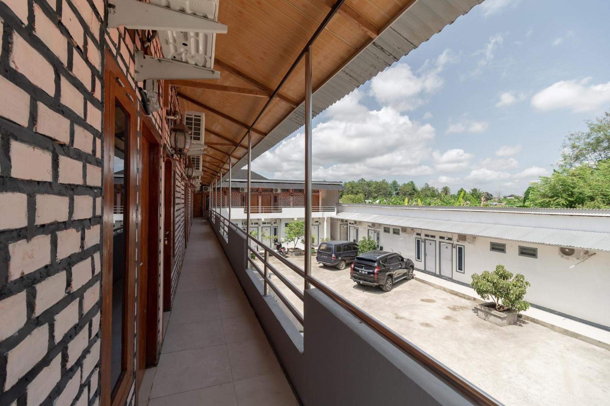 Reddoorz Syariah Near Jakabaring Sport City Palembang Kültér fotó